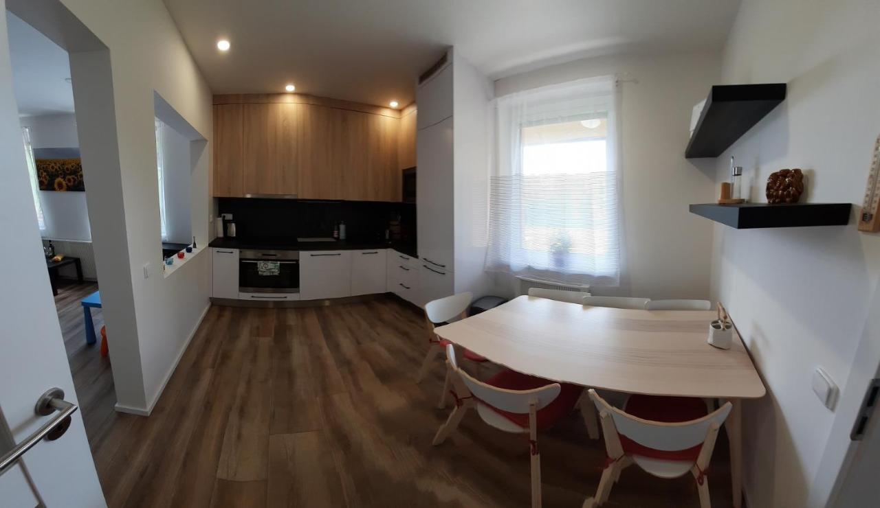 Vila Líšný 105 Zelezny Brod Exteriér fotografie