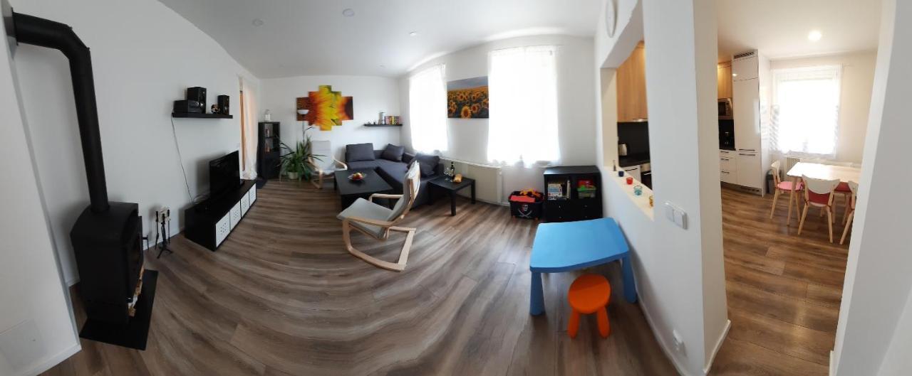Vila Líšný 105 Zelezny Brod Exteriér fotografie